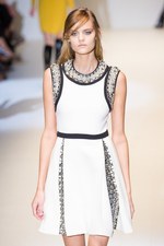 グッチ 2014-15年秋冬コレクション - ボーイッシュ＆ロマンティックを60's風に｜写真63