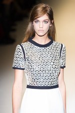 グッチ 2014-15年秋冬コレクション - ボーイッシュ＆ロマンティックを60's風に｜写真65