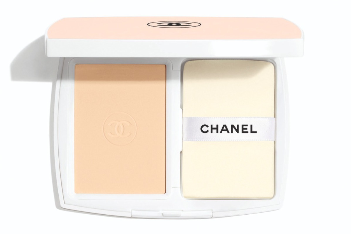 CHANEL ル ブラン ラ バーズ メイクアップベース 下地 CHANEL】オススメベースメイク！ル ブラン ラ バーズ レビュー