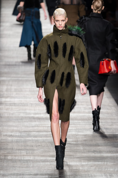 フェンディ(FENDI) 2014-15年秋冬ウィメンズコレクション  - 写真8