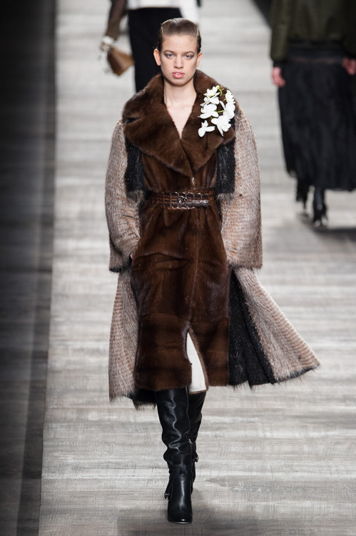 フェンディ(FENDI) 2014-15年秋冬ウィメンズコレクション シルエット - 写真21