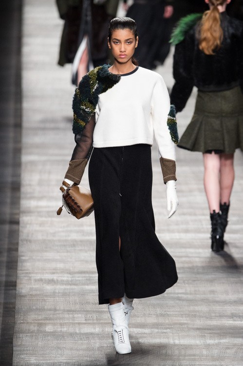 フェンディ(FENDI) 2014-15年秋冬ウィメンズコレクション シルエット - 写真22