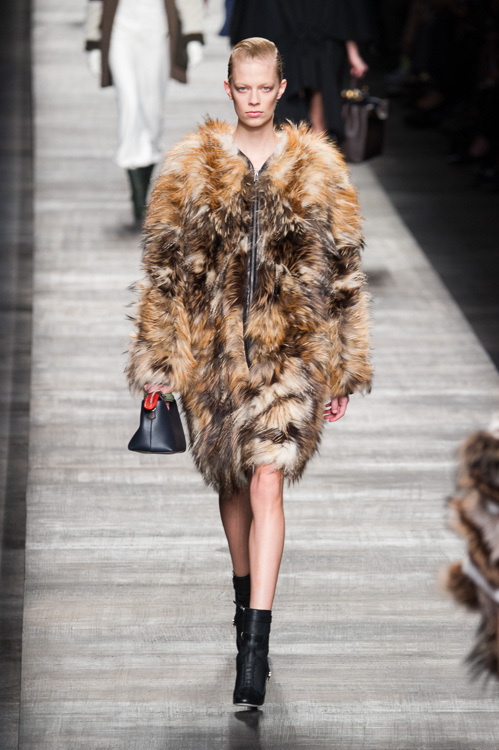 フェンディ(FENDI) 2014-15年秋冬ウィメンズコレクション シルエット - 写真29