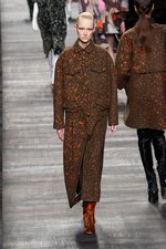 フェンディ 2014-15年秋冬コレクション - セクシー＆シックを中核に据えたスポーティ｜写真76