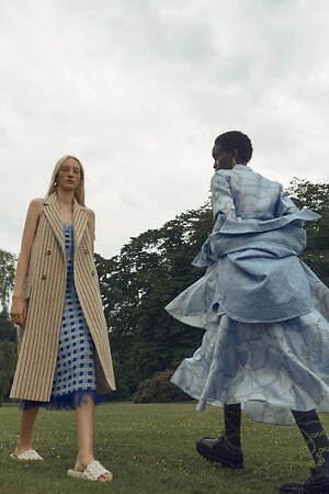 バウム ウンド ヘルガーテン(BAUM UND PFERDGARTEN) 2023年春夏ウィメンズコレクション  - 写真17