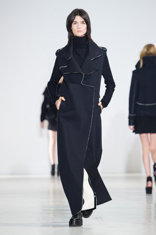 コスチューム ナショナル 2014-15年秋冬<span>コレクション</span> - 写真17