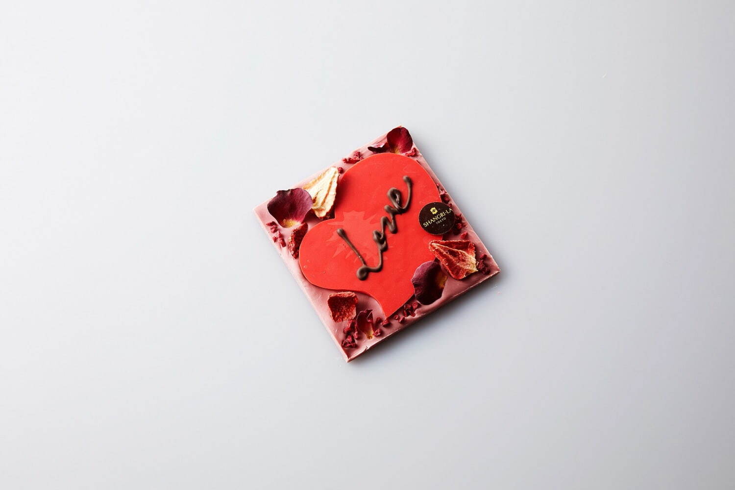 シャングリ・ラ 東京23年バレンタイン＆ホワイトデー、真っ赤なハートショコラ入りチョコボックス｜写真5