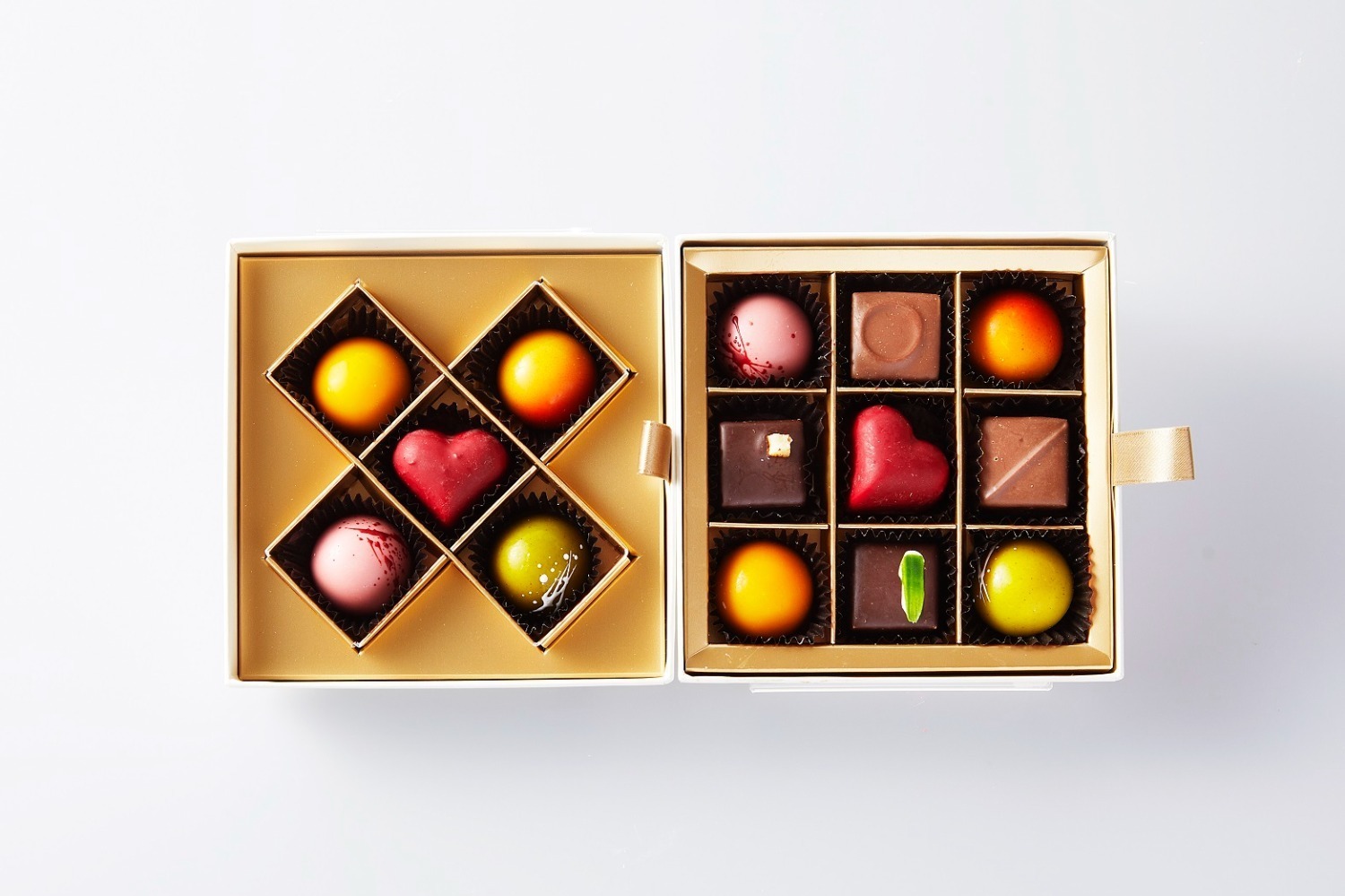 シャングリ・ラ 東京23年バレンタイン＆ホワイトデー、真っ赤なハートショコラ入りチョコボックス