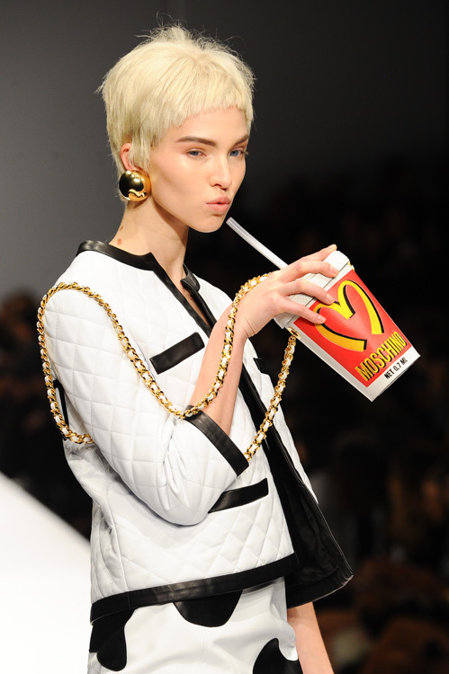 モスキーノ(MOSCHINO) 2014-15年秋冬ウィメンズコレクション  - 写真12