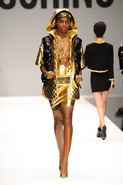 モスキーノ(MOSCHINO) 2014-15年秋冬ウィメンズコレクション  - 写真37