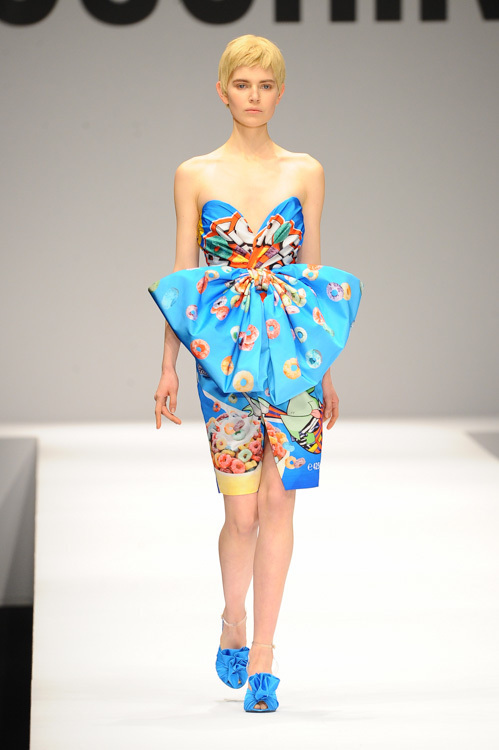 モスキーノ(MOSCHINO) 2014-15年秋冬ウィメンズコレクション  - 写真58
