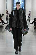 ホワイトマウンテニアリング 2023年秋冬コレクション - 移ろう山々の表情、豊かな肌触り｜写真18