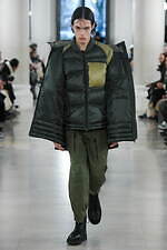 ホワイトマウンテニアリング 2023年秋冬コレクション - 移ろう山々の表情、豊かな肌触り｜写真23