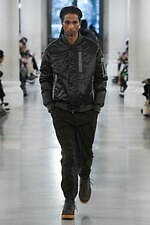 ホワイトマウンテニアリング 2023年秋冬コレクション - 移ろう山々の表情、豊かな肌触り｜写真24