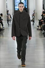 ホワイトマウンテニアリング 2023年秋冬コレクション - 移ろう山々の表情、豊かな肌触り｜写真25