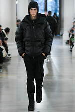 ホワイトマウンテニアリング 2023年秋冬コレクション - 移ろう山々の表情、豊かな肌触り｜写真26