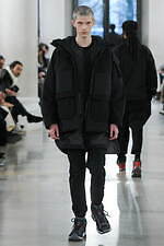 ホワイトマウンテニアリング 2023年秋冬コレクション - 移ろう山々の表情、豊かな肌触り｜写真42