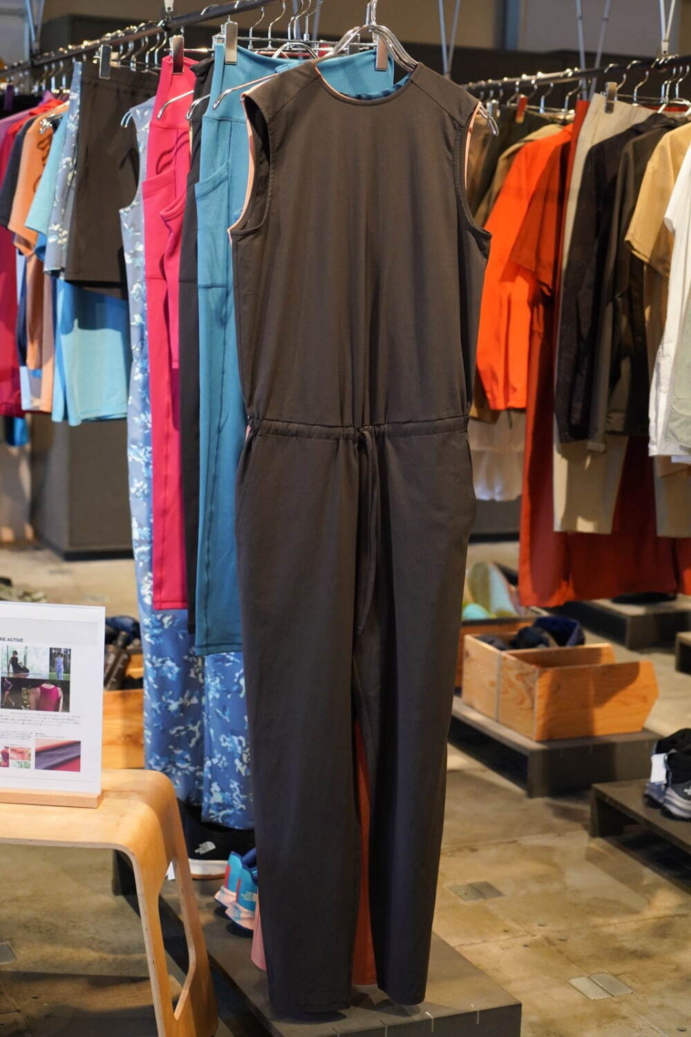 ザ・ノース・フェイス23年春夏新作ウェア、“虫よけ&UVカット”オーバーオールや超軽量シューズ｜写真25