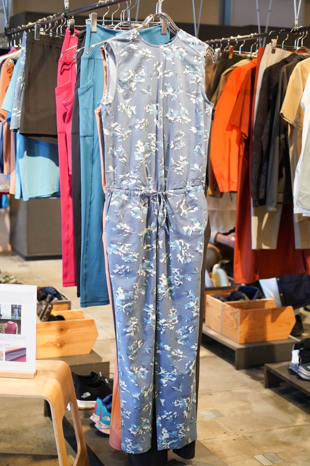 ザ・ノース・フェイス23年春夏新作ウェア、“虫よけ&UVカット”オーバーオールや超軽量シューズ｜写真26