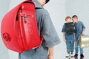 ディーゼル新作ランドセル、立体的なメタリック“Dロゴ”やシルバーのスタッズ限定モデル