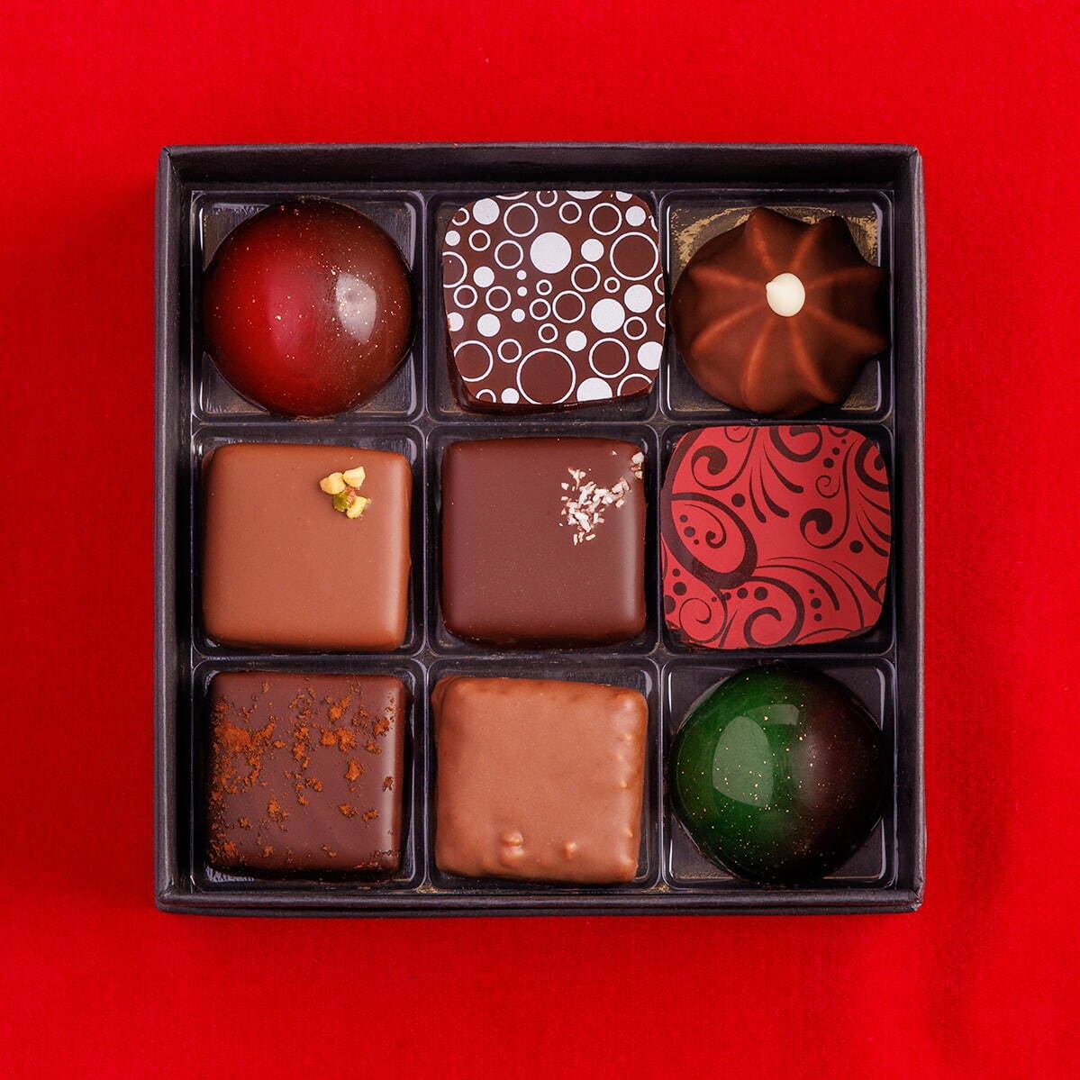 デカダンス ドュ ショコラ23年バレンタイン、“リップ型”ショコラ＆お茶テーマのチョコBOX｜写真5