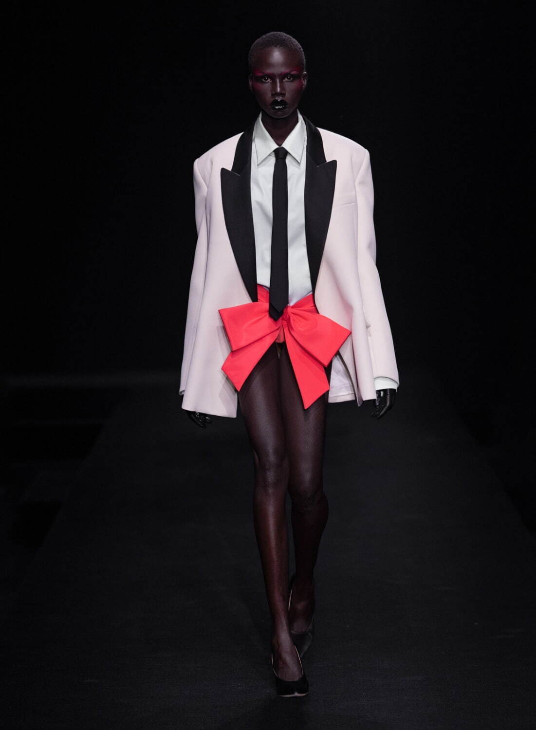 ヴァレンティノ オートクチュール(VALENTINO Haute Couture ) 2023年春夏ウィメンズ&メンズコレクション  - 写真1