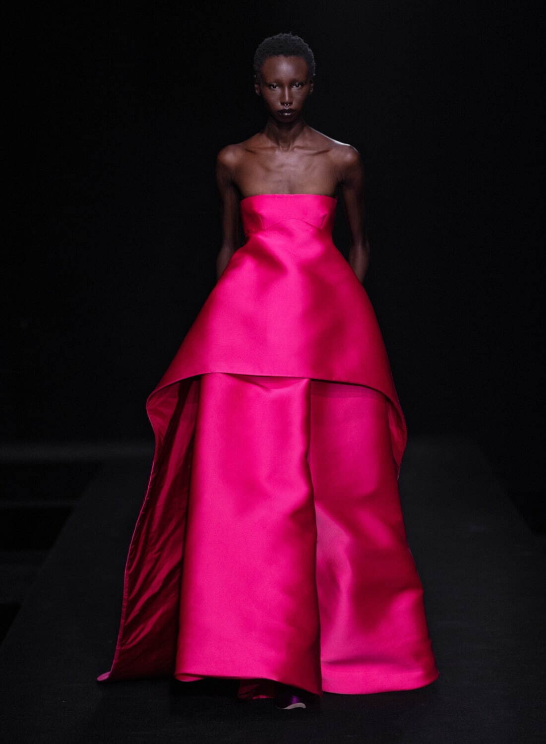 ヴァレンティノ オートクチュール(VALENTINO Haute Couture ) 2023年春夏ウィメンズ&メンズコレクション  - 写真6