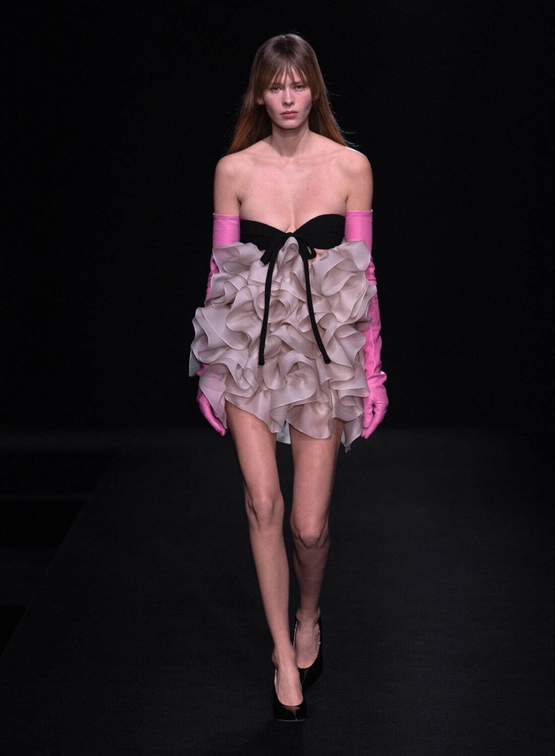 ヴァレンティノ オートクチュール(VALENTINO Haute Couture ) 2023年春夏ウィメンズ&メンズコレクション  - 写真16