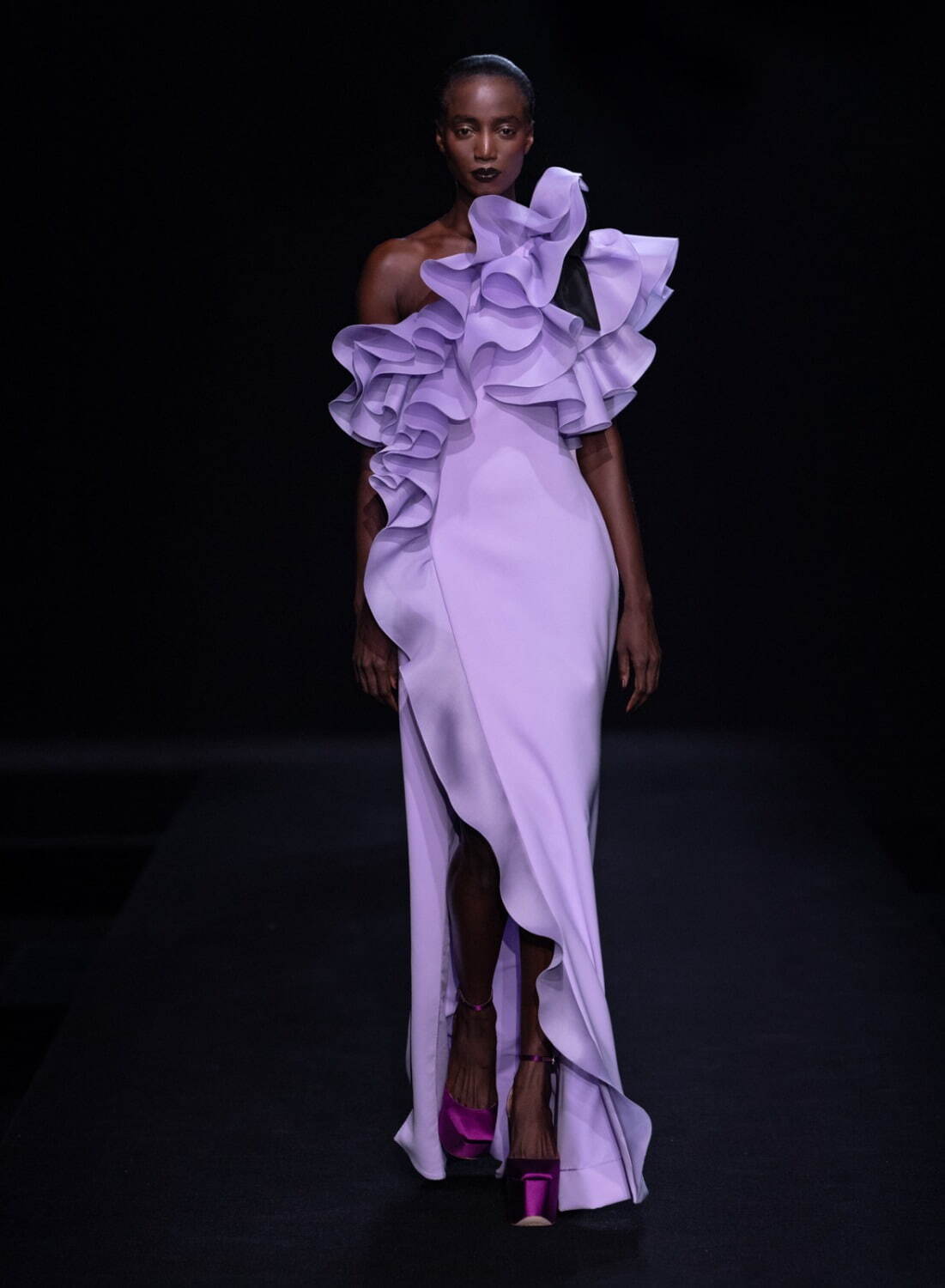 ヴァレンティノ オートクチュール(VALENTINO Haute Couture ) 2023年春夏ウィメンズ&メンズコレクション  - 写真47