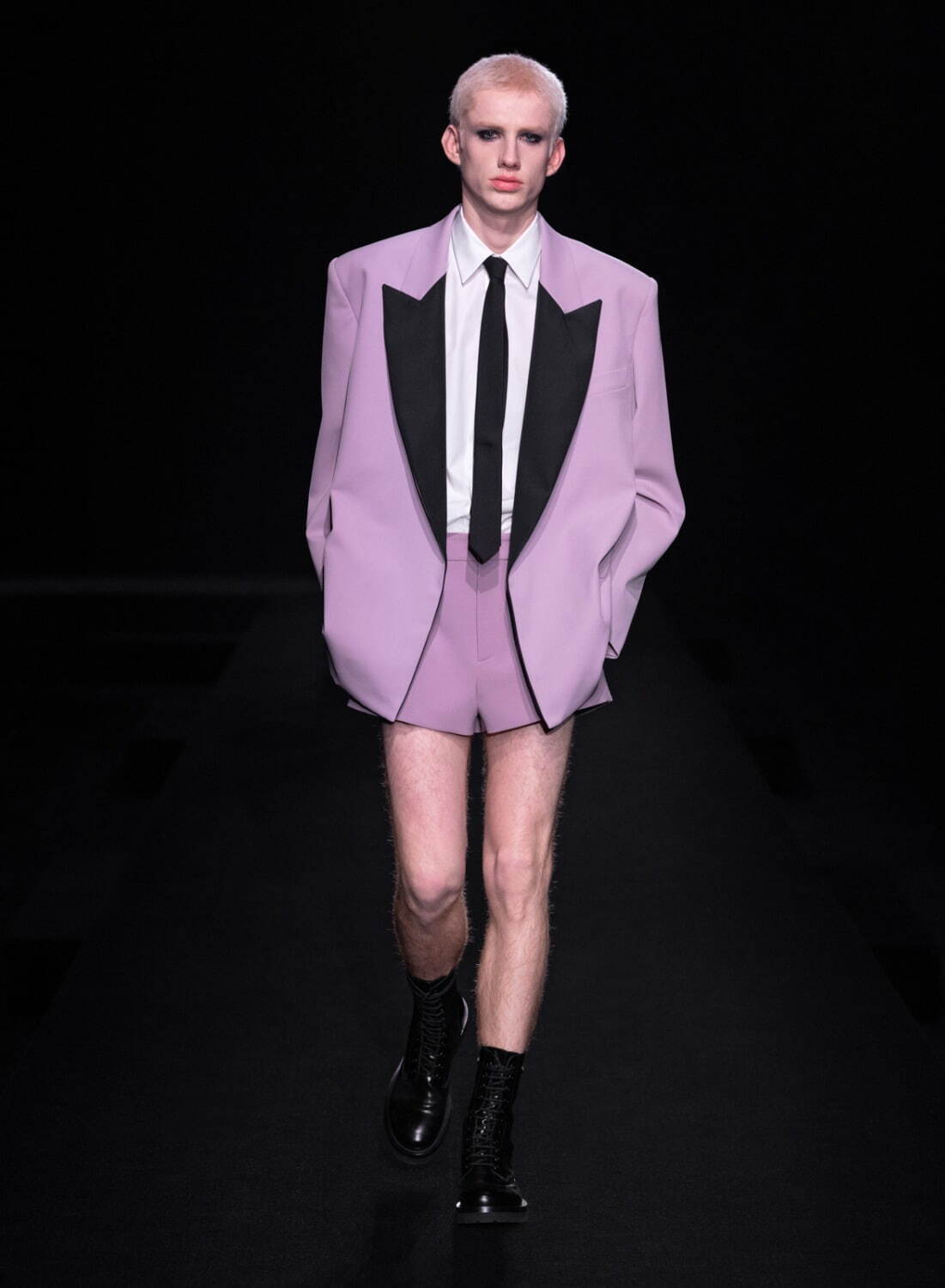 ヴァレンティノ オートクチュール(VALENTINO Haute Couture ) 2023年春夏ウィメンズ&メンズコレクション  - 写真48
