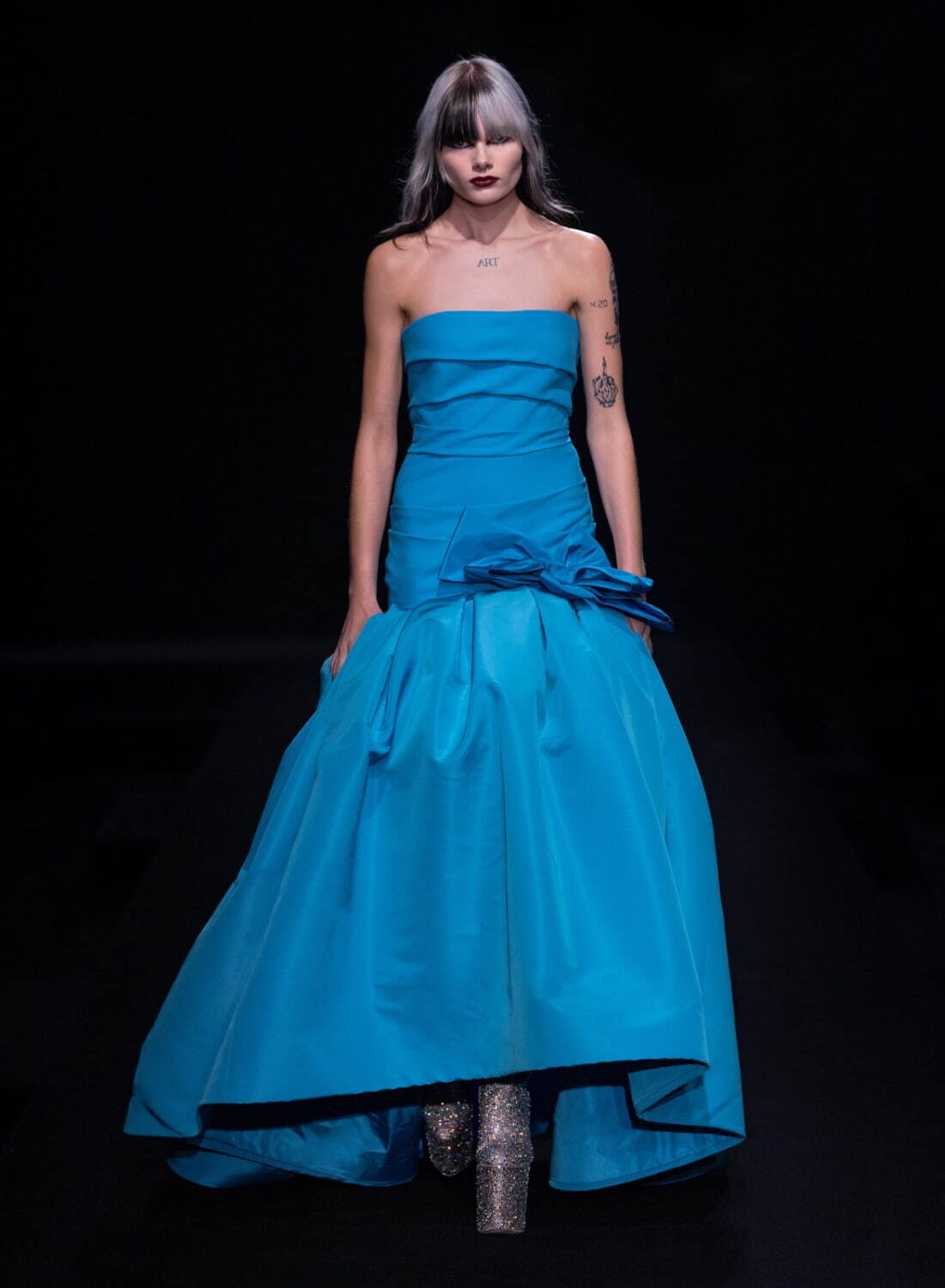 ヴァレンティノ オートクチュール(VALENTINO Haute Couture ) 2023年春夏ウィメンズ&メンズコレクション  - 写真67