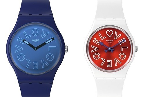 スウォッチのバレンタイン新作腕時計、“LOVE”の文字盤×キューピッドの矢を象った針