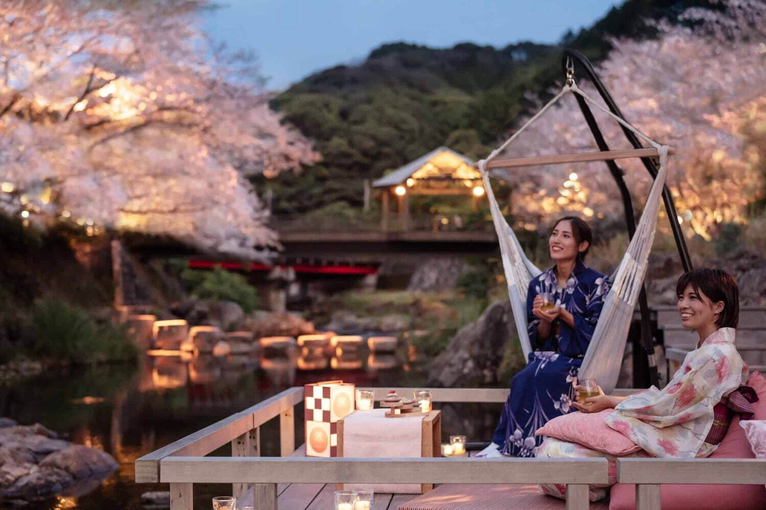 星野リゾートの温泉旅館「界 長門」浴衣で楽しめる“夜桜”イベント、桜イメージのスイーツも｜写真1