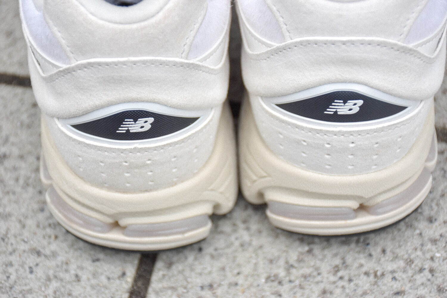 アトモス(atmos), ニューバランス(New Balance) 327｜写真15