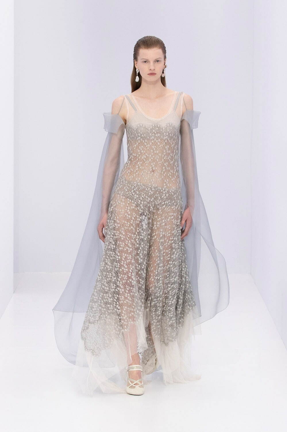 フェンディ オートクチュール(FENDI Haute Couture) 2023年春夏ウィメンズコレクション  - 写真30