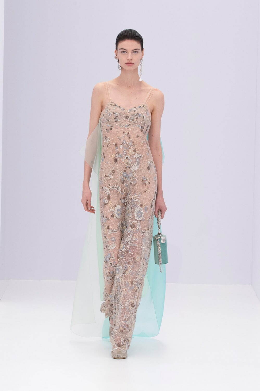 フェンディ オートクチュール(FENDI Haute Couture) 2023年春夏ウィメンズコレクション  - 写真38
