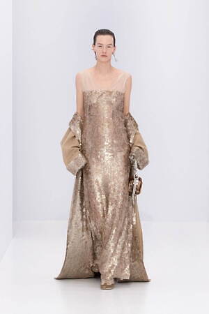 フェンディ オートクチュール(FENDI Haute Couture) 2023年春夏ウィメンズコレクション  - 写真7