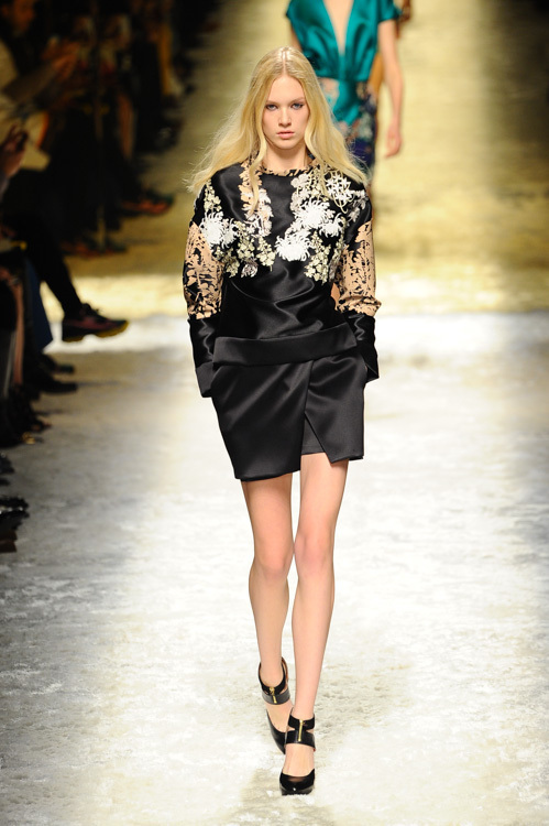 ブルマリン(Blumarine) 2014-15年秋冬ウィメンズコレクション  - 写真5