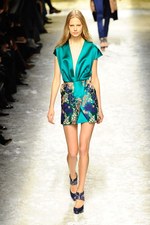 ブルマリン 2014-15年秋冬コレクション - 豪華なフラワーガーデンに漂う大人の色気｜写真6