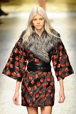 ブルマリン 2014-15年秋冬コレクション - 豪華なフラワーガーデンに漂う大人の色気｜写真32