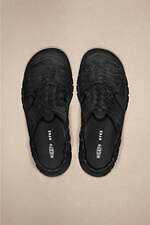 キーン×ハイクの初コラボサンダル、“幻のモデル”をヌバックエコレザーでアップグレード｜写真8