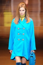 ヴェルサーチ 2014-15年秋冬コレクション - ゴージャスに表現する、女の力強さ｜写真19