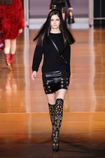 ヴェルサーチ 2014-15年秋冬コレクション - ゴージャスに表現する、女の力強さ｜写真26