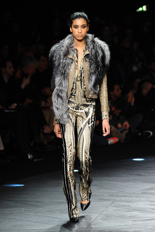 ロベルト カヴァリ(roberto cavalli) 2014-15年秋冬ウィメンズコレクション  - 写真4