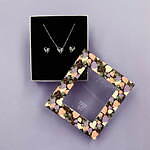 アナ スイ“蝶”モチーフの新作ネックレス＆ピアス、桜の花びら×ピンクゴールドで春らしく｜写真7