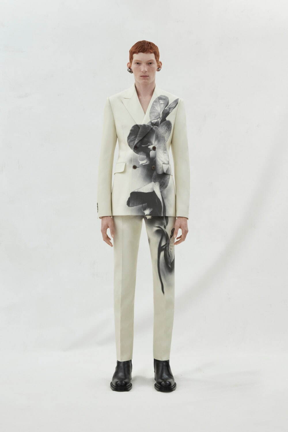 アレキサンダー・マックイーン(Alexander McQueen) 2023-24年秋冬