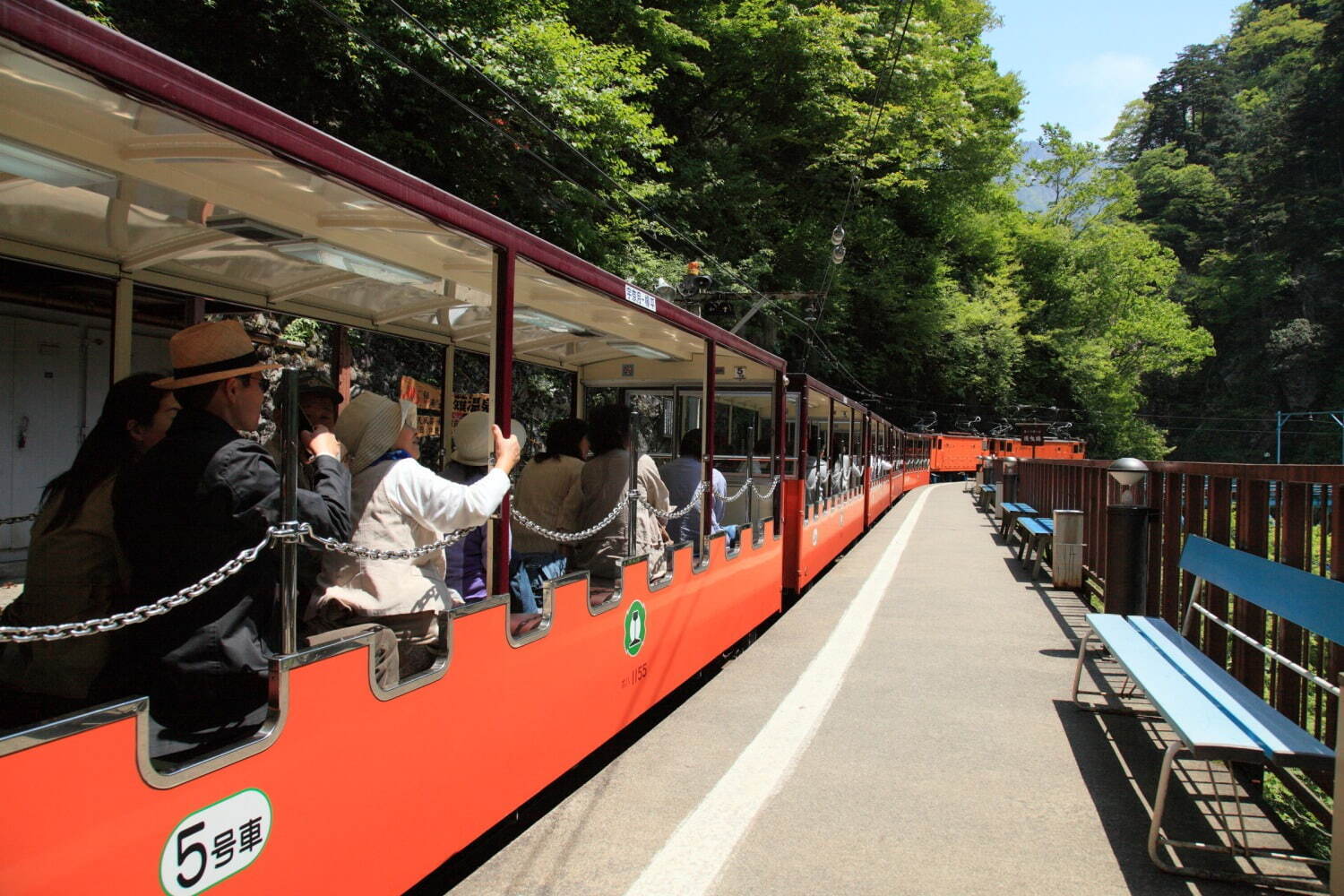 “1泊2日の旅行に”「北陸観光」おすすめモデルコース、海の幸食べ放題＆絶景スポットなど｜写真89