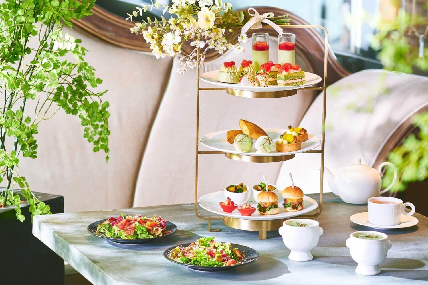 GREEN｜ザ ストリングス 表参道でピスタチオアフタヌーンティー、グリーンカラーのスイーツ＆セイボリー