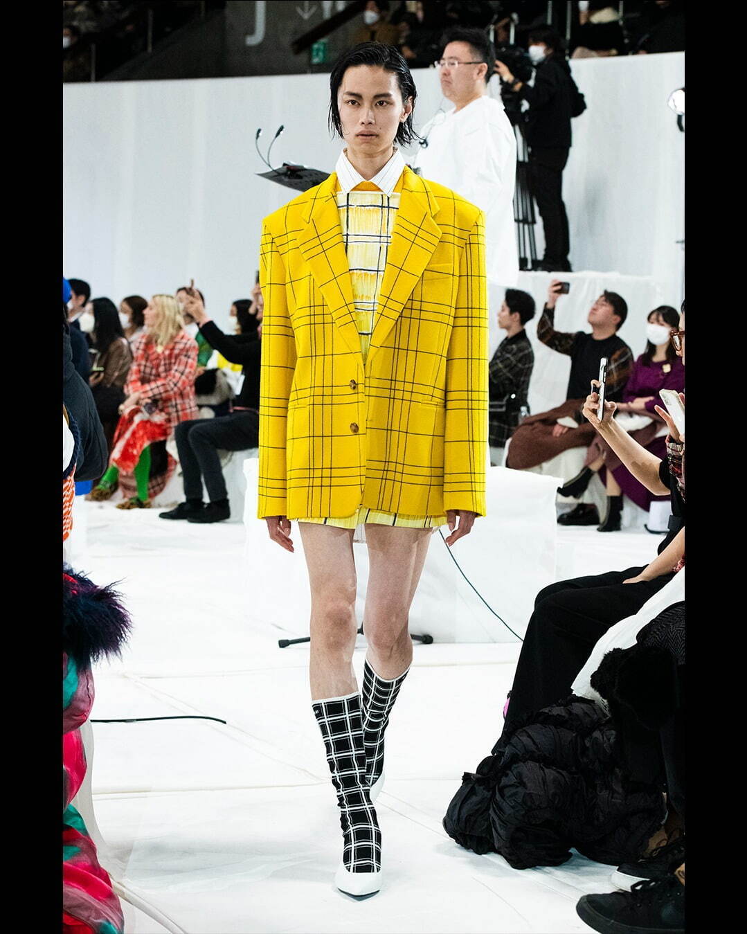 マルニ(MARNI) 2023-24年秋冬ウィメンズ&メンズコレクション