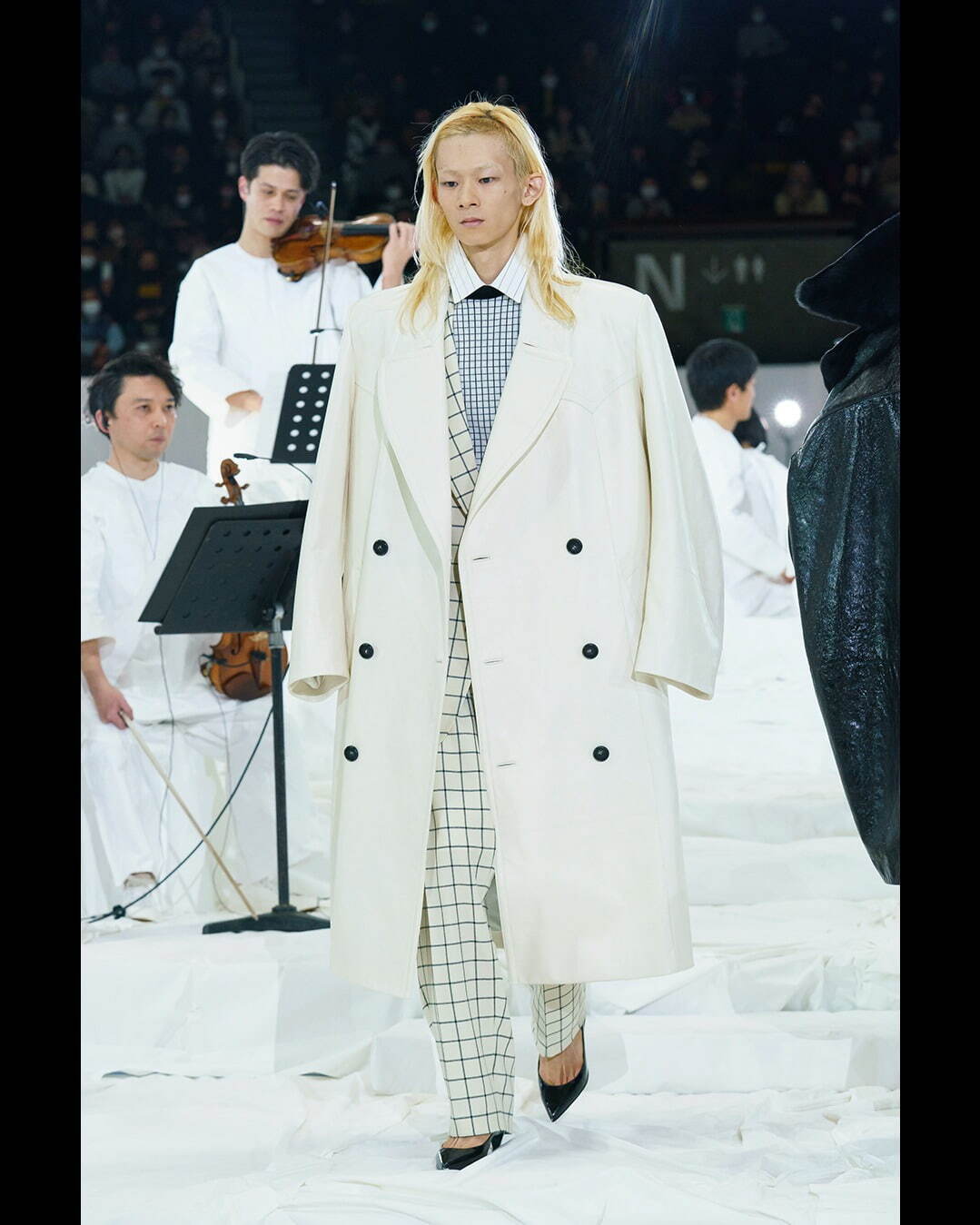 マルニ(MARNI) 2023-24年秋冬ウィメンズ&メンズコレクション マルニ(MARNI) 2023-24年秋冬ウィメンズ&メンズコレクション
